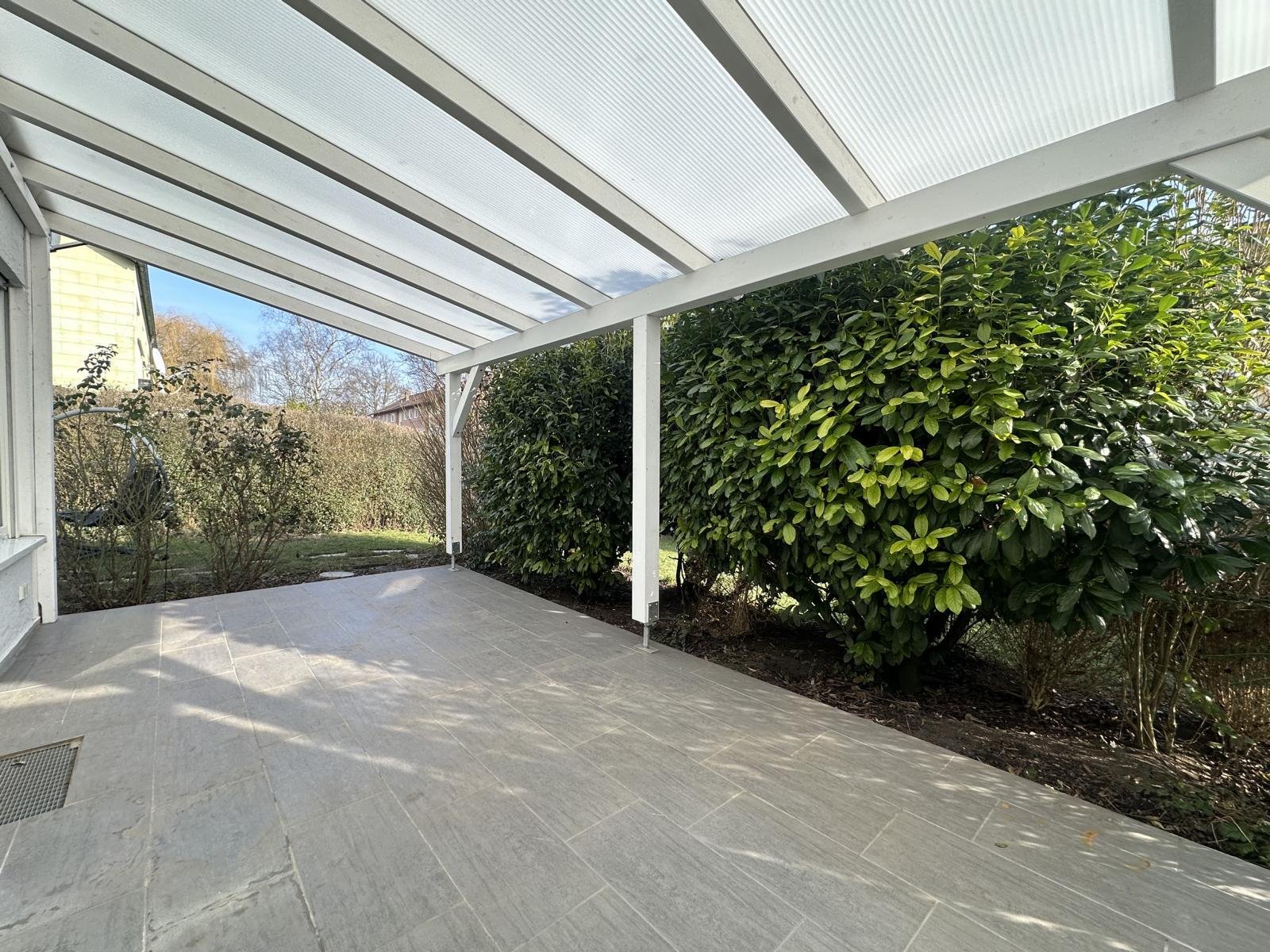 VERKAUFT-Modern, klein & fein - bezugsfreie DHH in guter Stadtlage!