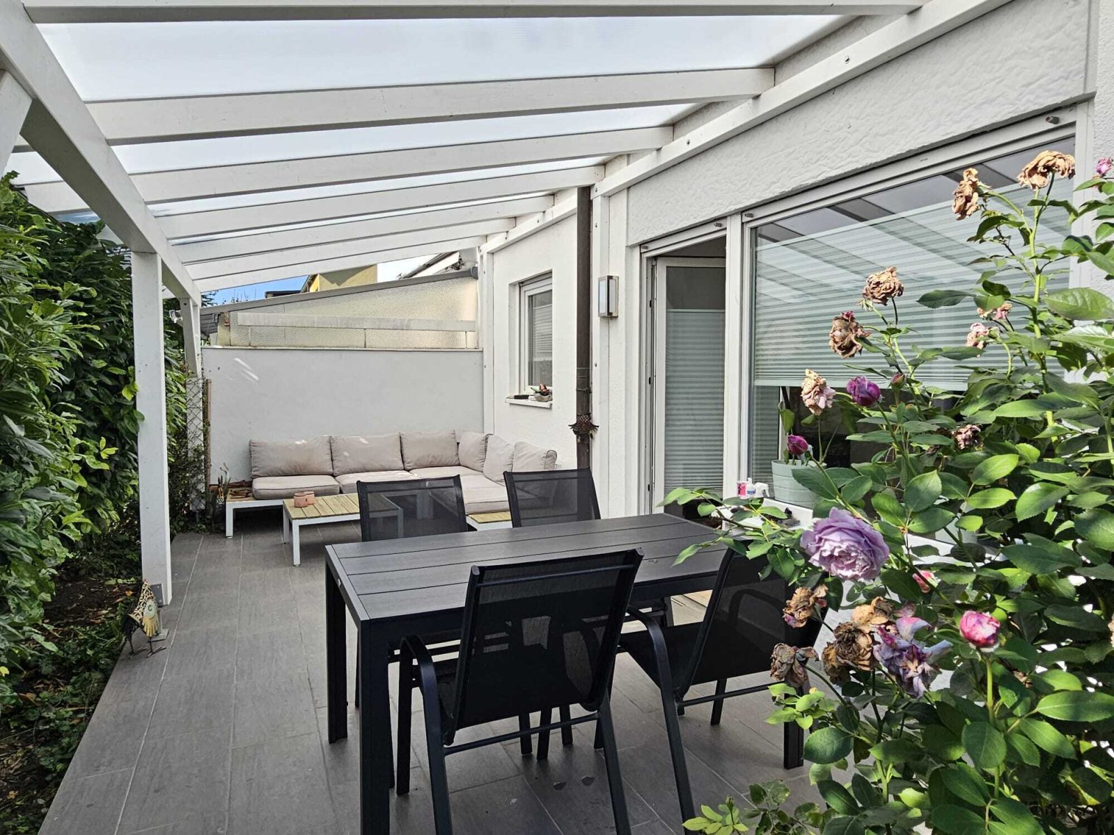 VERKAUFT-Modern, klein & fein - bezugsfreie DHH in guter Stadtlage!