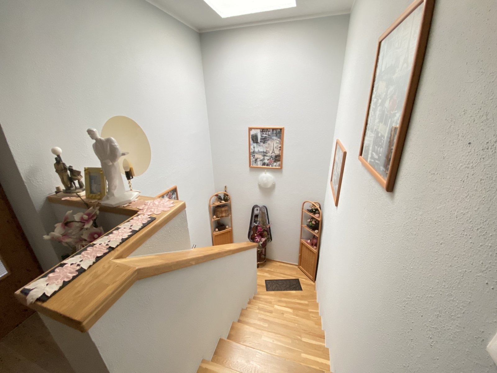 Verkauft - Wohnen im Grünen - Tolles Reihen-Eckhaus im beliebten Heimatring-Viertel