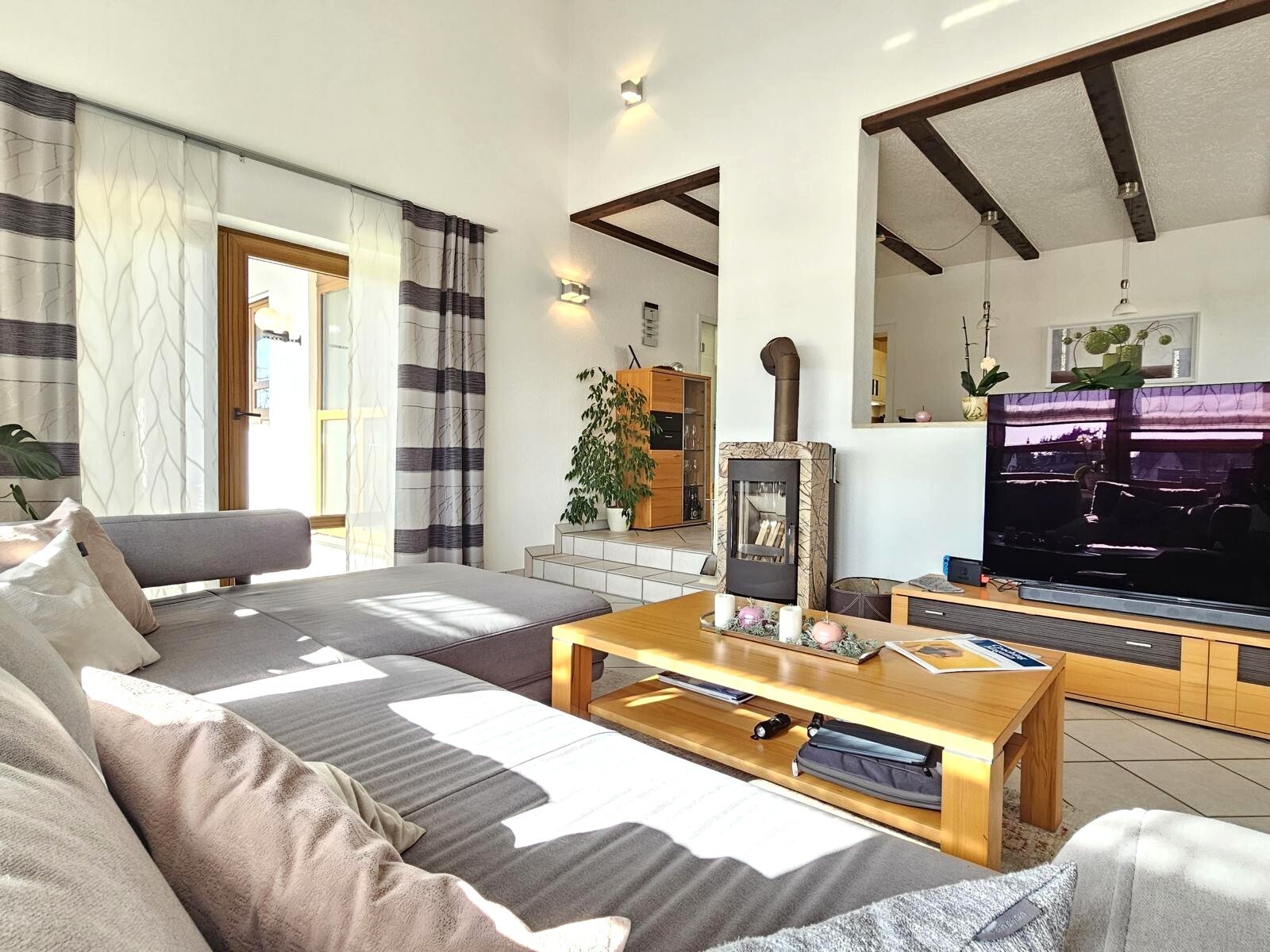 VERKAUFT - Elegant Wohnen in Top-Lage am begehrten Mahnberg mit 220 m² Wohnfläche und Fernsicht!