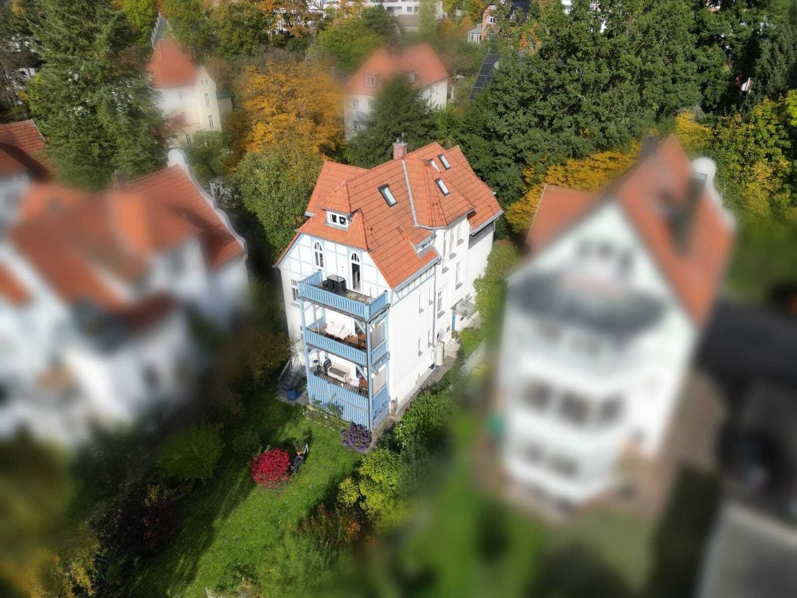 NEU - Stilvoll und modern! Kernsaniertes Einzel-Denkmal mit Rosengarten, Nähe Schloßplatz!