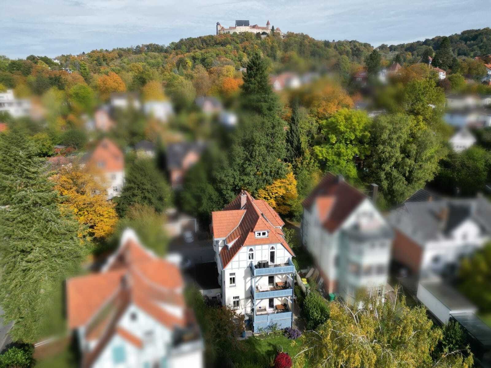 NEU - Stilvoll und modern! Kernsaniertes Einzel-Denkmal mit Rosengarten, Nähe Schloßplatz!
