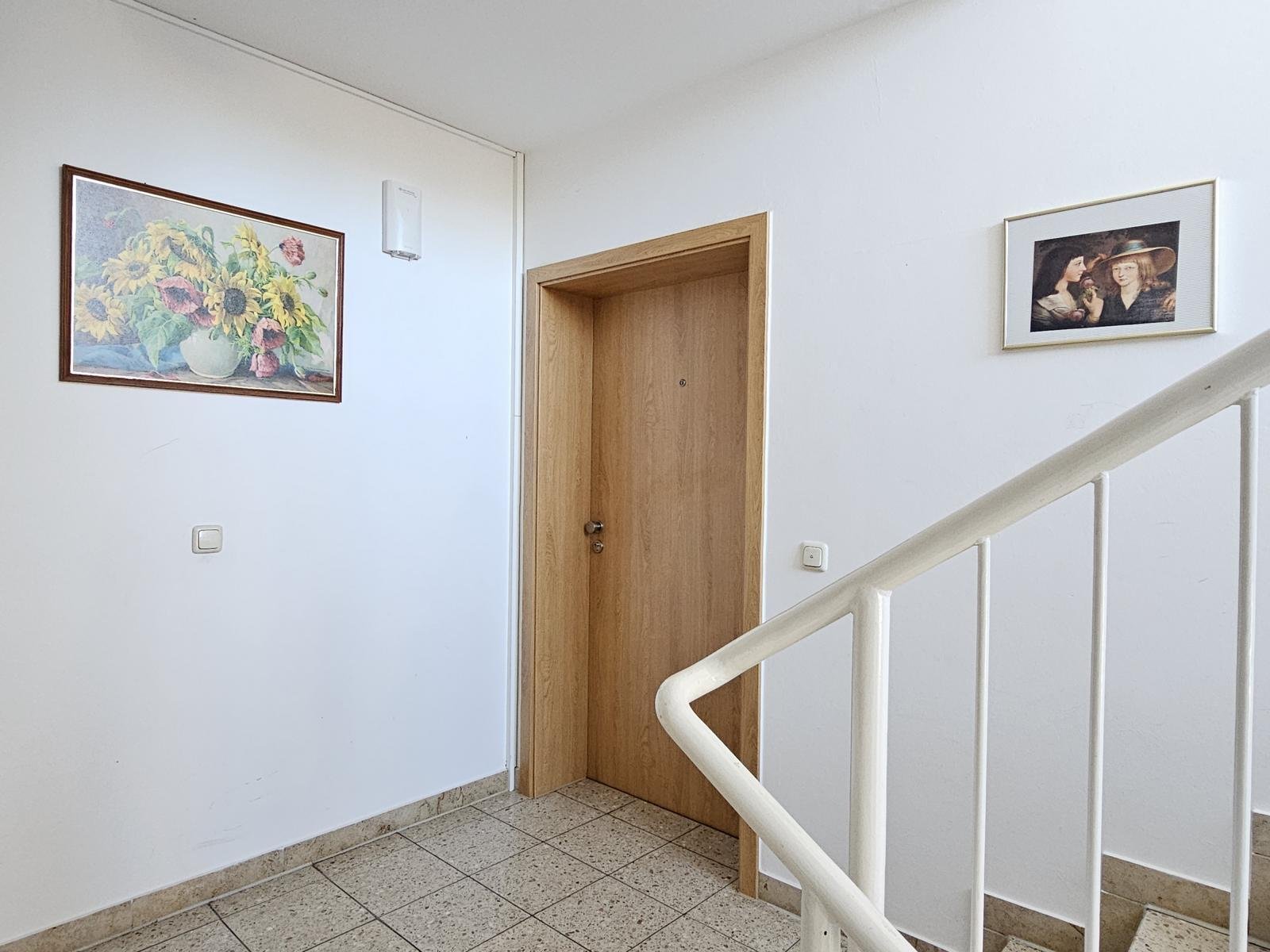 VERKAUFT-TOP-Eigentumswohnung in Cortendorf mit Terrasse, Garten, TG-Stellplatz u. Vesteblick!