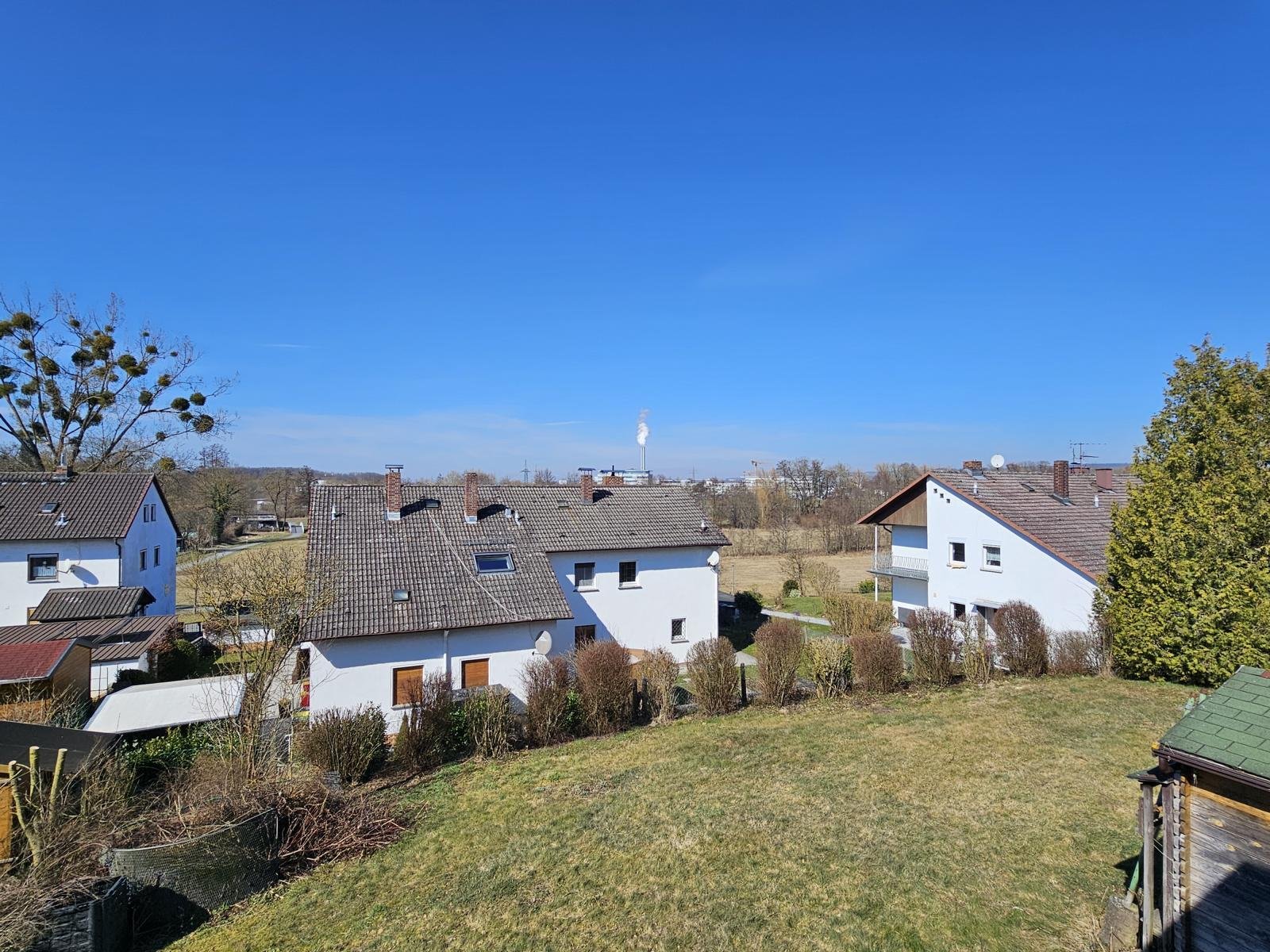 Wohnen in Coburg: Familienfreundliches Haus mit grünem Garten!