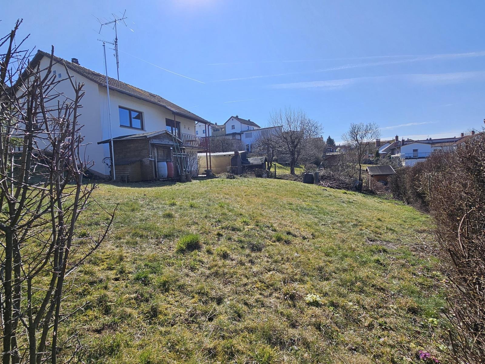 Wohnen in Coburg: Familienfreundliches Haus mit grünem Garten!