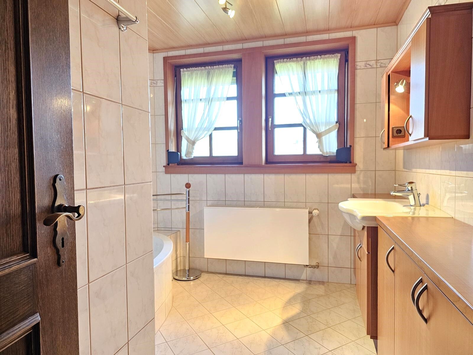 Eindrucksvolles & großzügiges Anwesen für Individualisten!