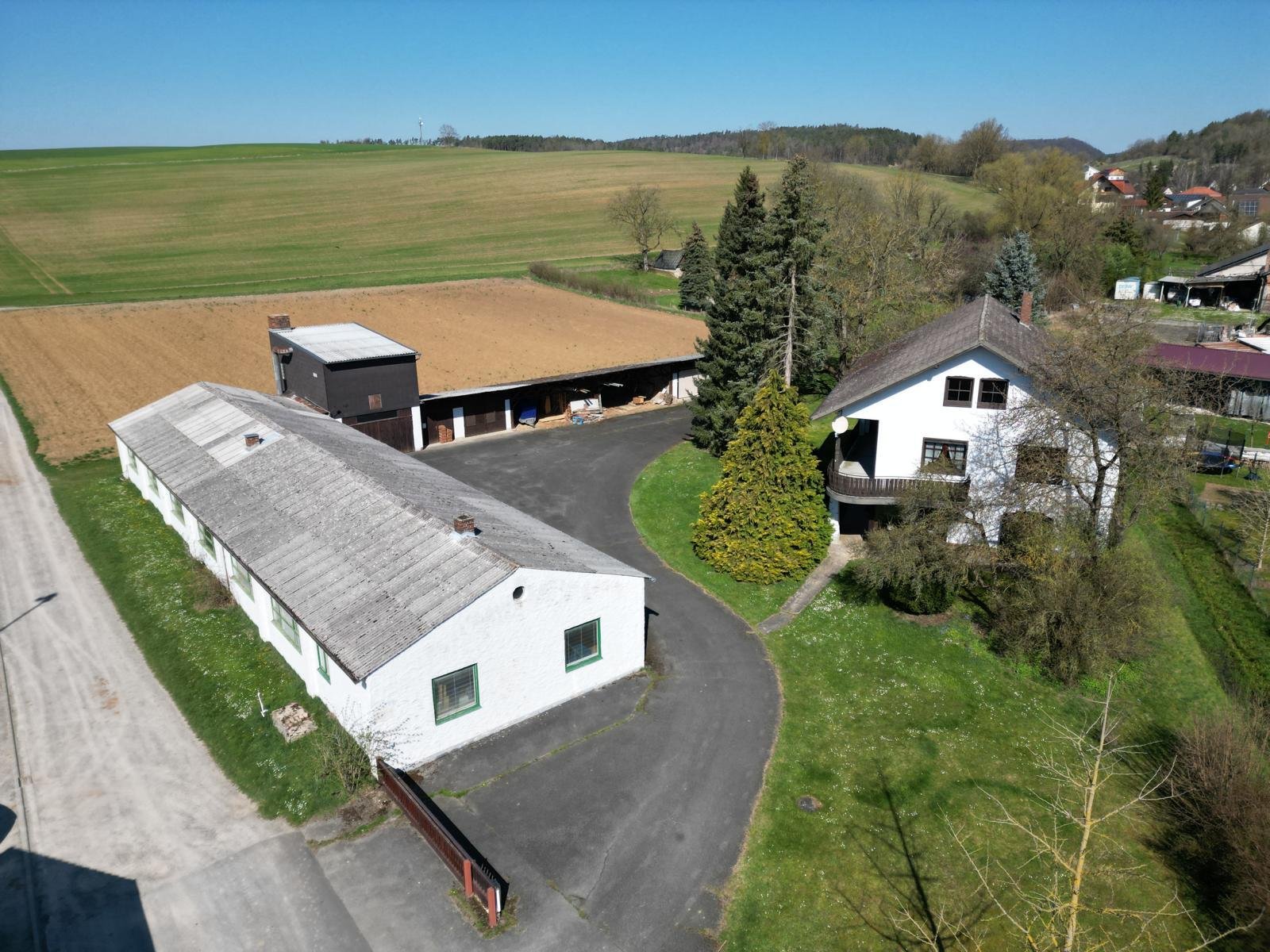 Eindrucksvolles & großzügiges Anwesen für Individualisten!