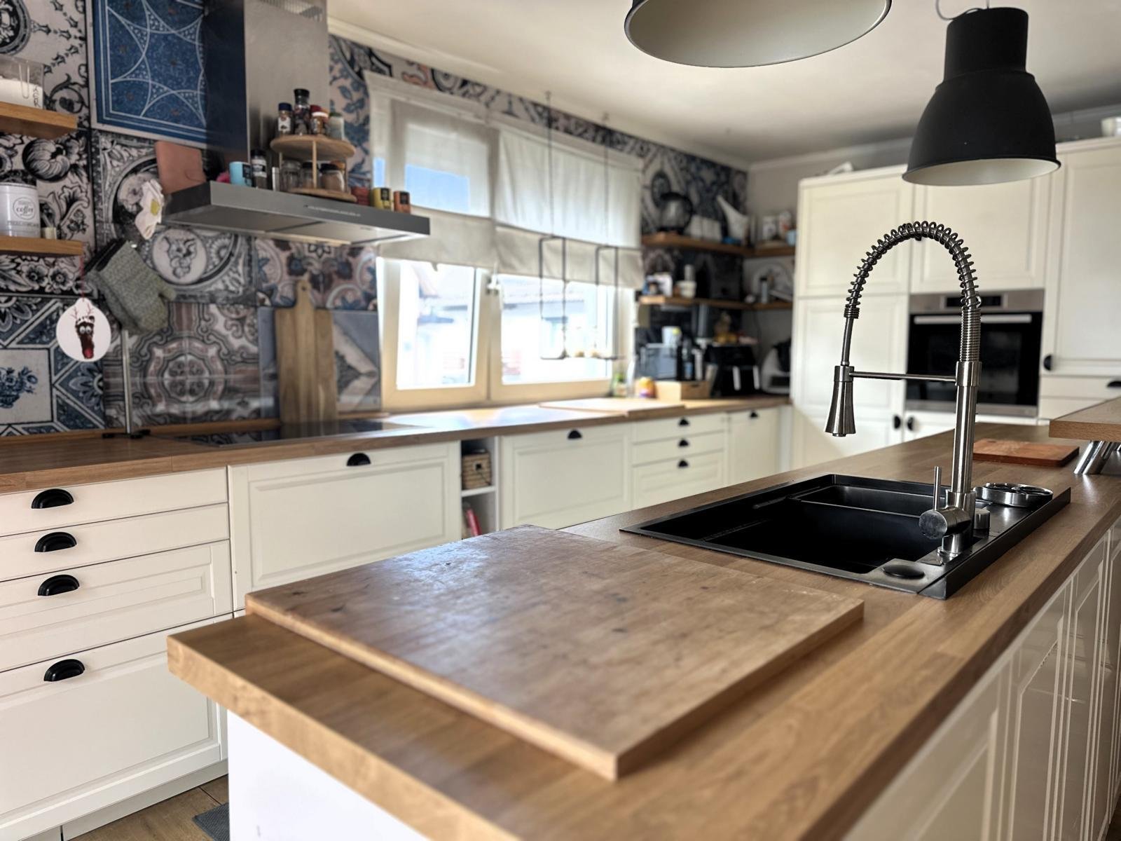 RESERVIERT -Liebevoll modernisiertes Wohlfühlzuhause mit Pool und Gartenparadies