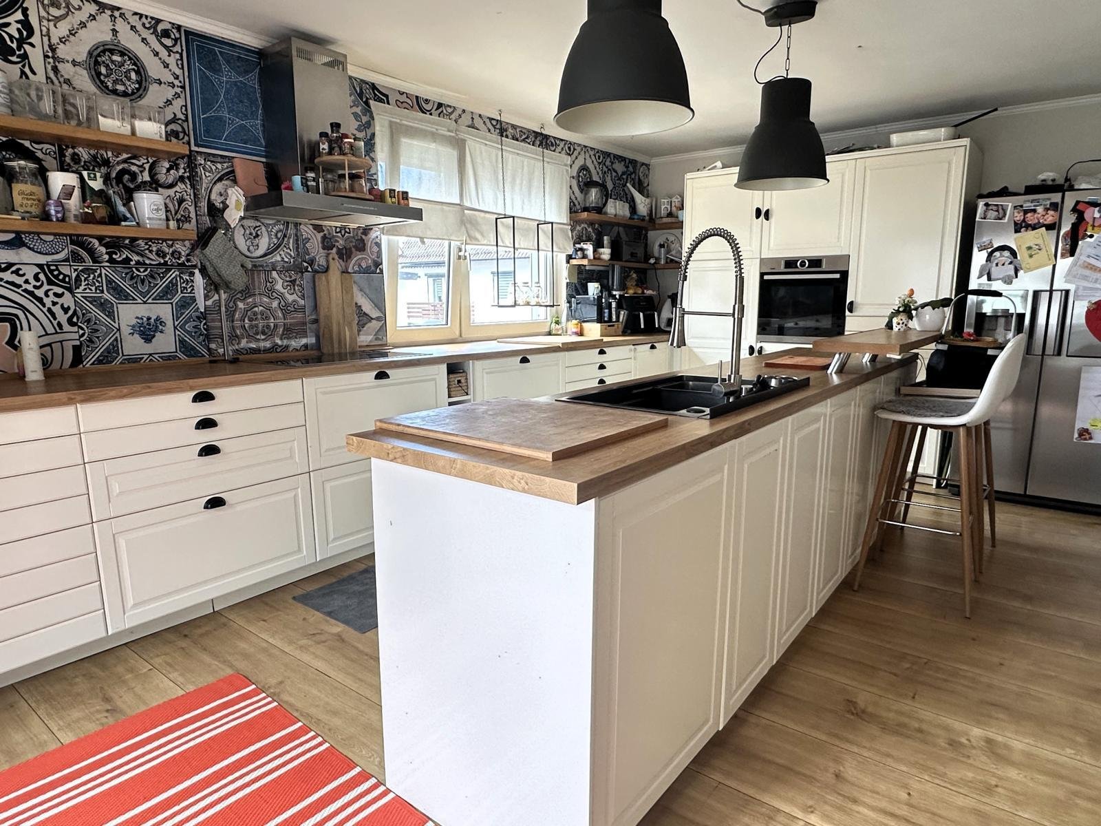 RESERVIERT -Liebevoll modernisiertes Wohlfühlzuhause mit Pool und Gartenparadies