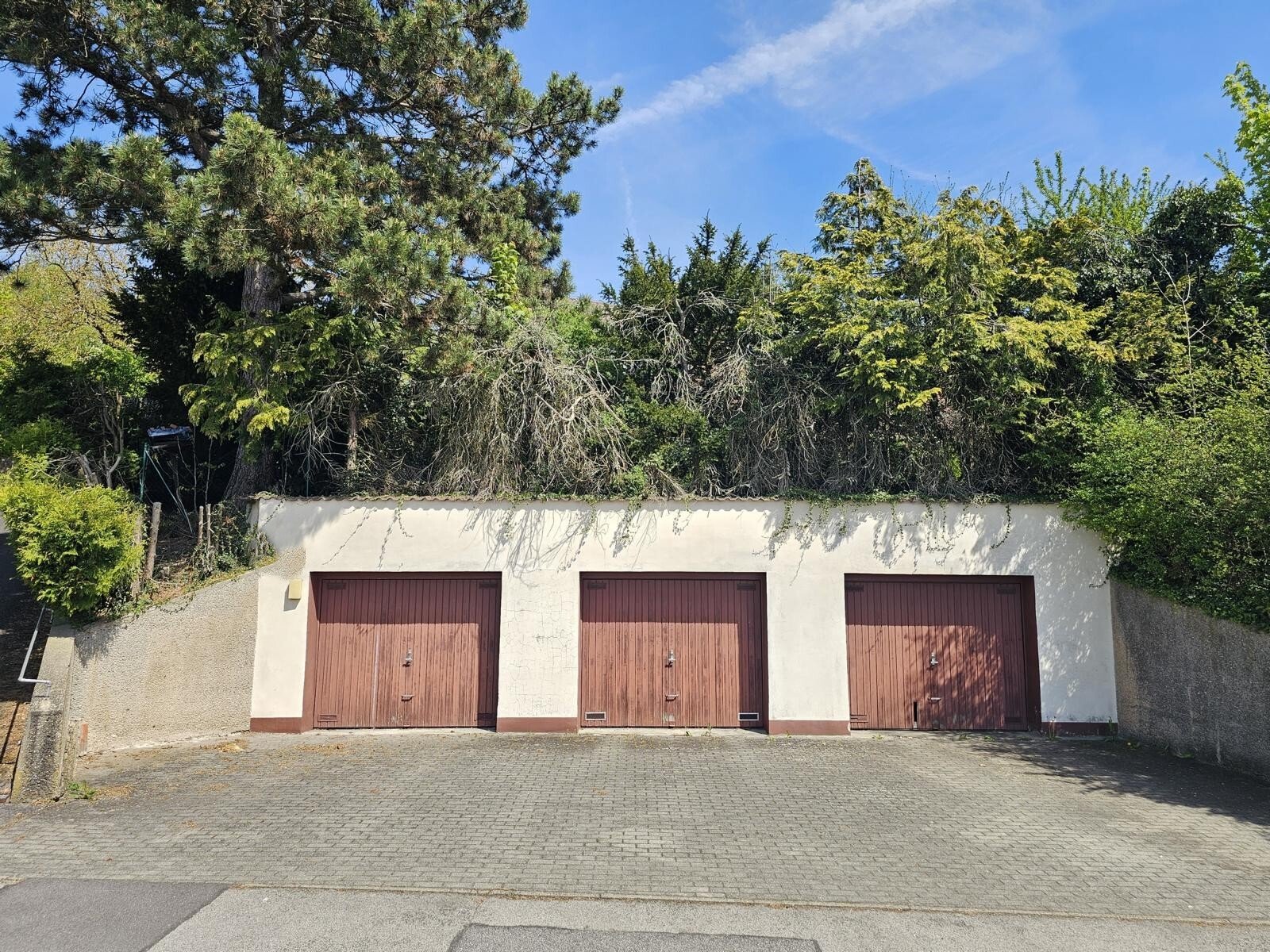 VERKAUFT-Ihr neuer, attraktiver Wohnsitz in TOP-Stadtlage - mit 3 Garagen!