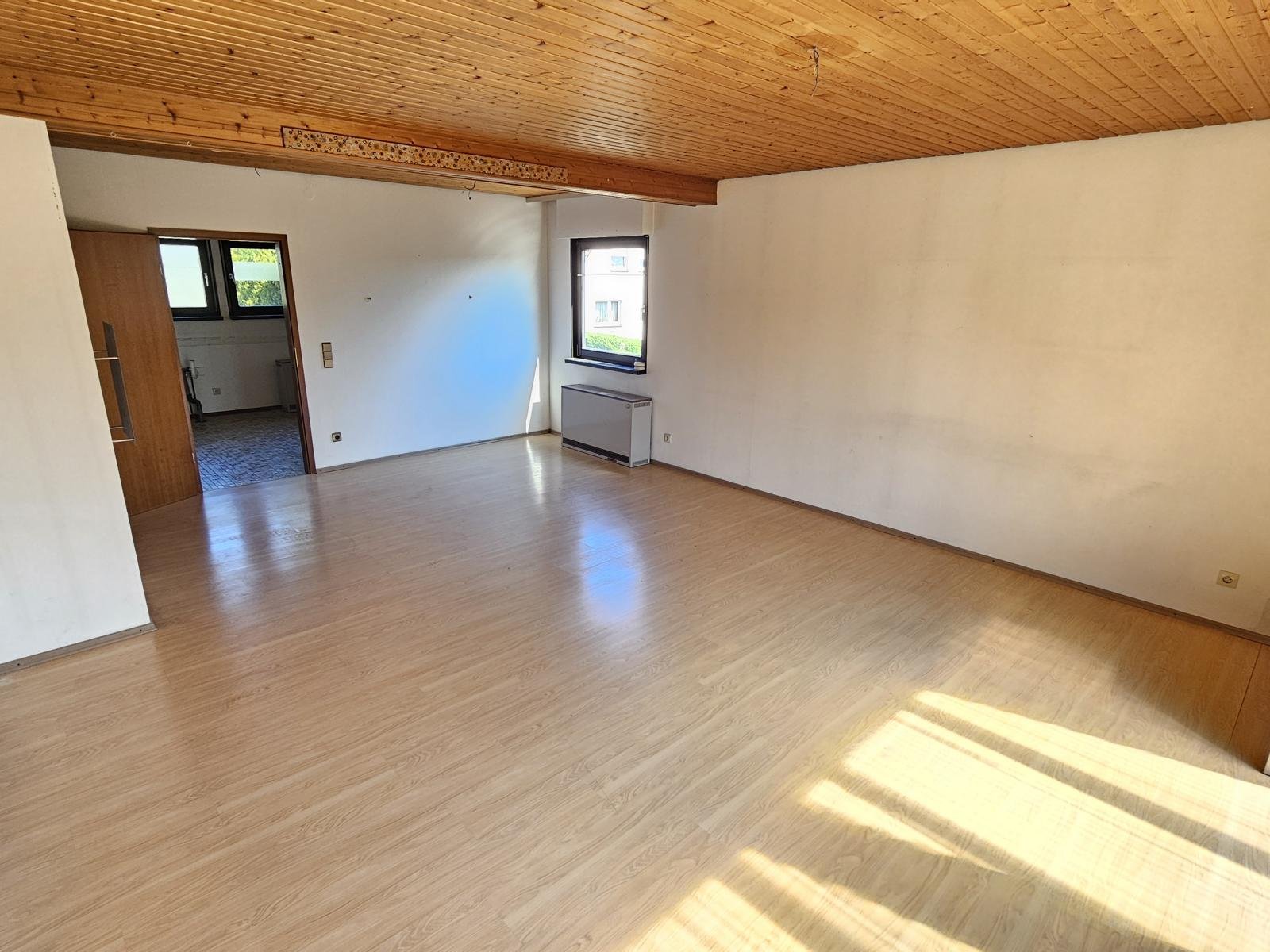 RESERVIERT-Wohnen auf einer Ebene in ruhiger Lage von Weitramsdorf!