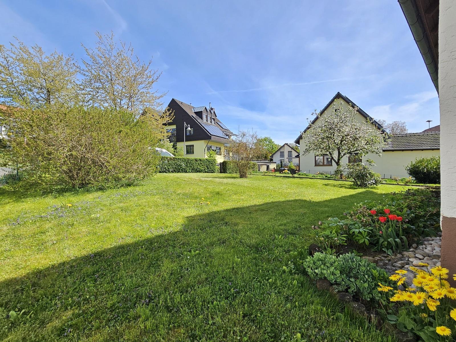 RESERVIERT - Gepflegtes Einfamilienhaus mit Seeblick im beliebten Ahorn