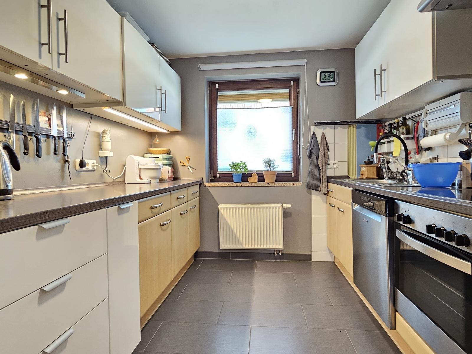 Harmonische Doppelhaushälfte mit Garage und Garten in Zentrumsnähe!