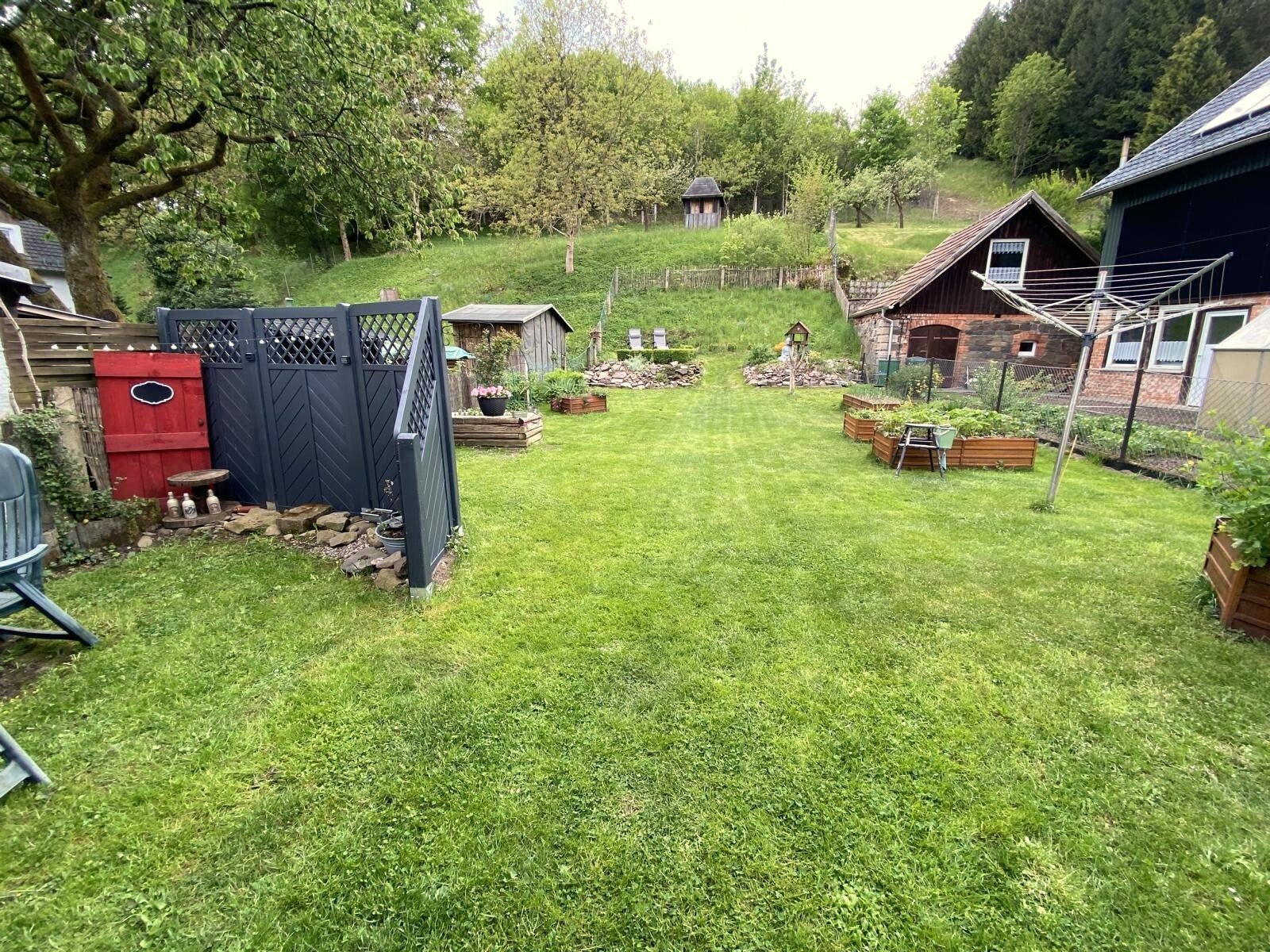 Nostalgisches kleines Einfamilienhaus mit Garten & Scheune - modernisiert & bezahlbar