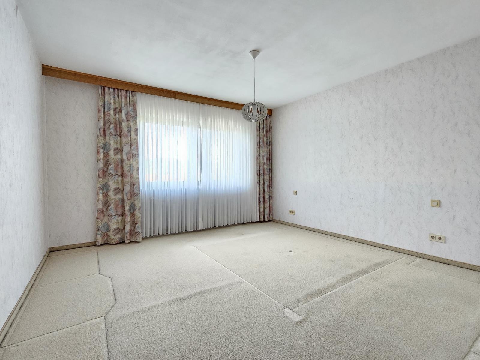 RESERVIERT - Idyllisches Leben am Waldrand - interessantes Einfamilienhaus!