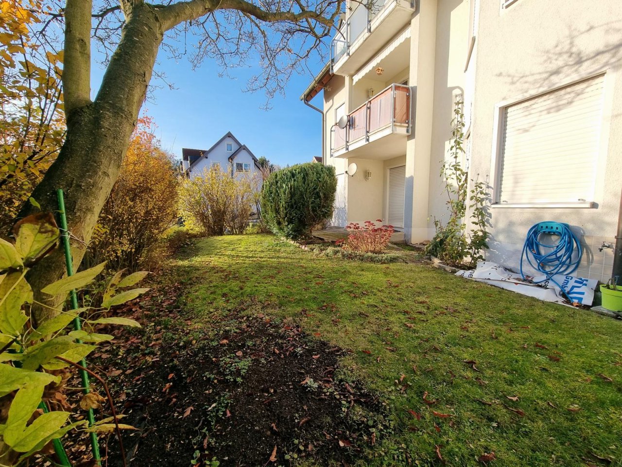 Terrasse mit eigenem Garten