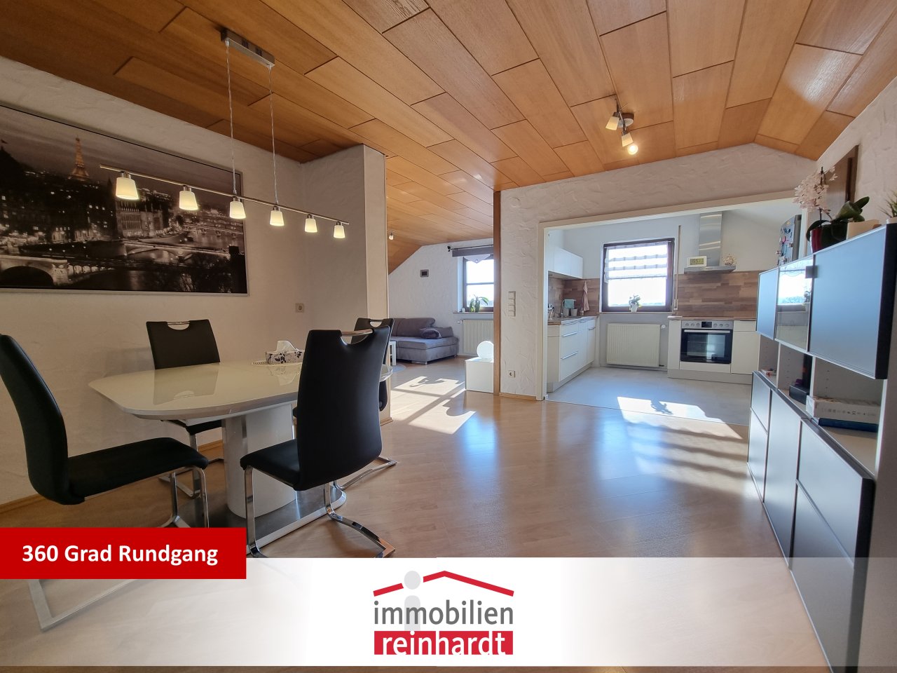 Offener Wohn- und Essbereich