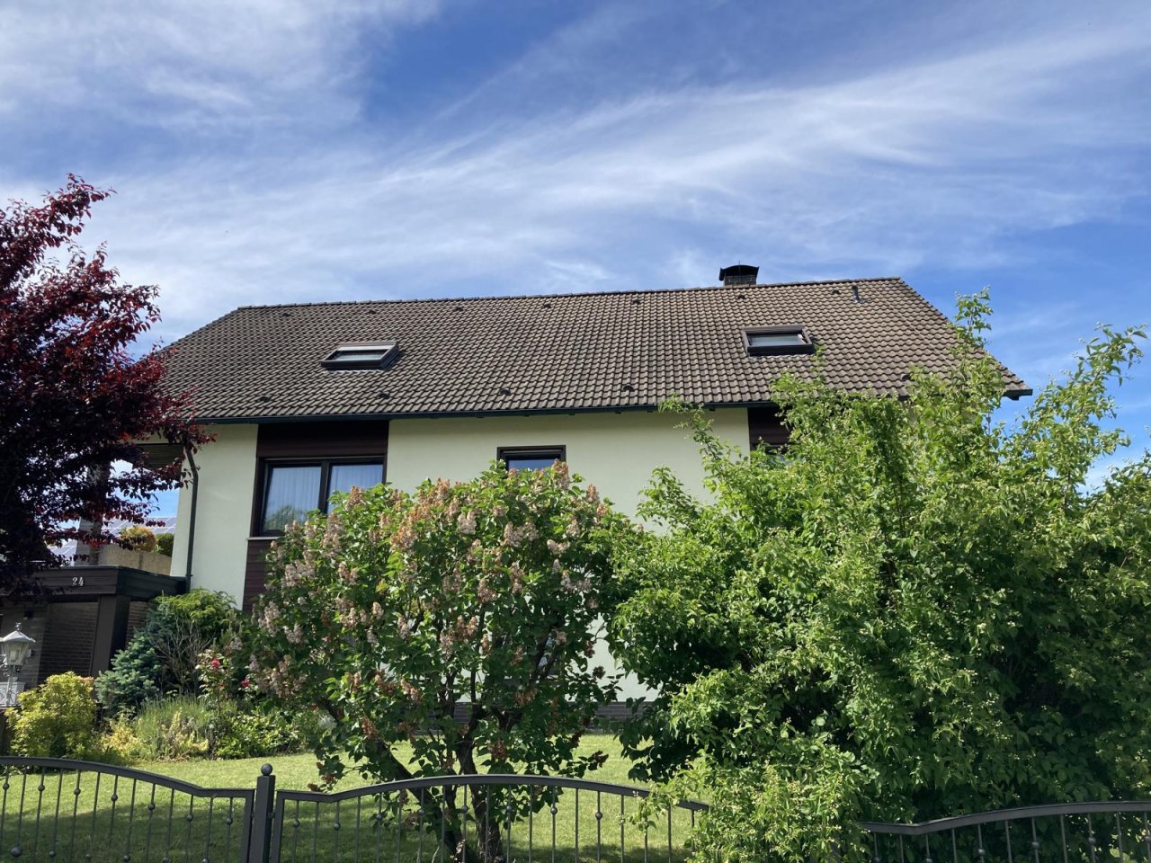 Schön angelegtes Grundstück