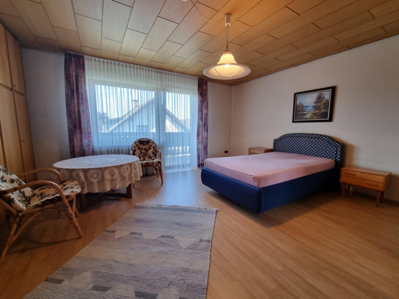 Studiozimmer mit Balkon