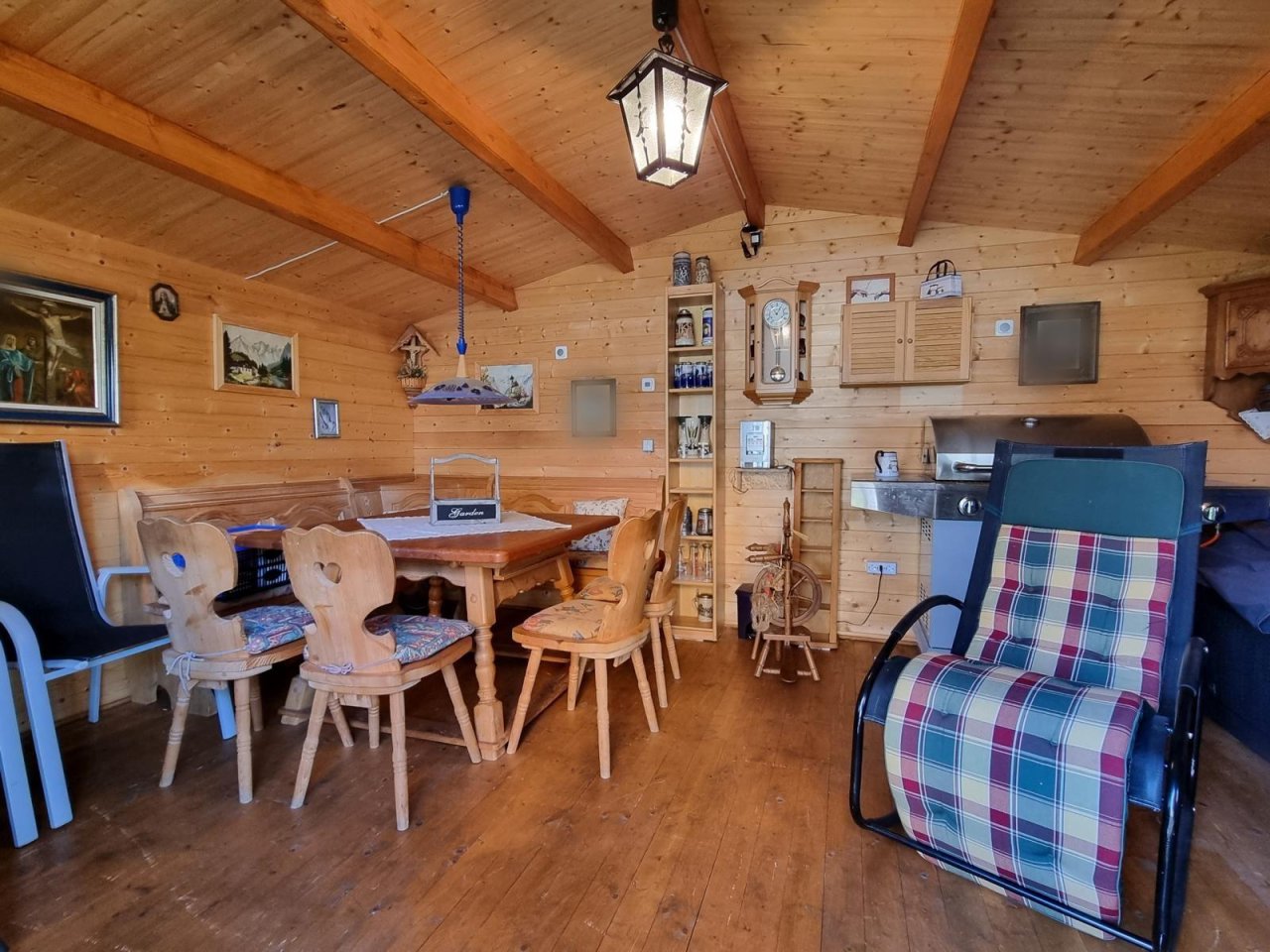 Ca. 25 m² große Gartenhütte 