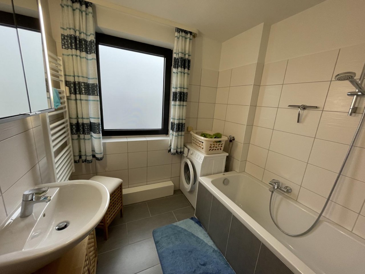 modernisiertes Badezimmer