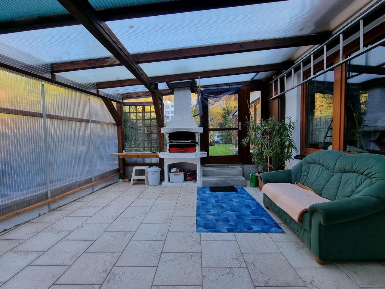 Wintergarten + Gartenblick EFH