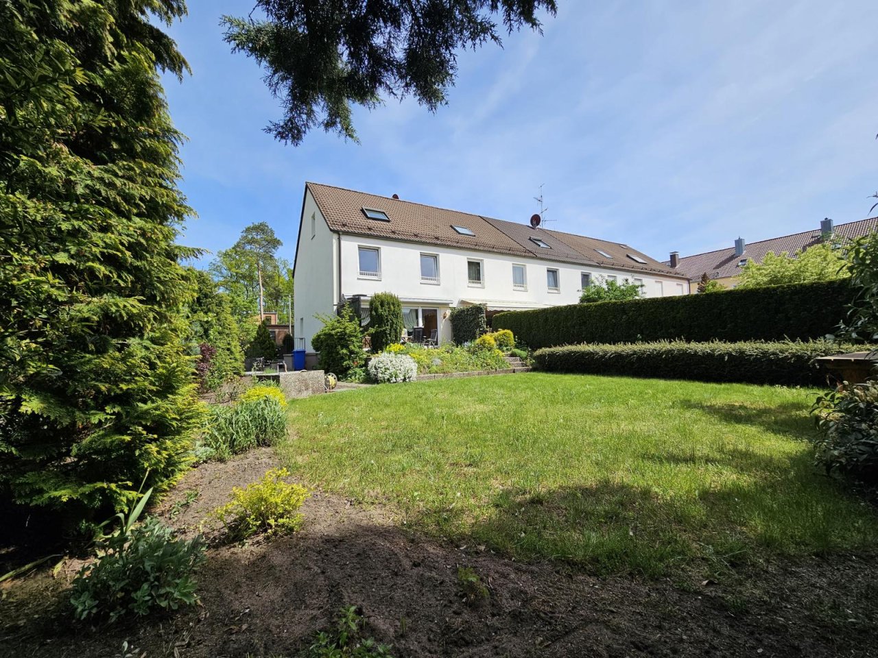 Wunderbarer Gartenblick aufs Haus