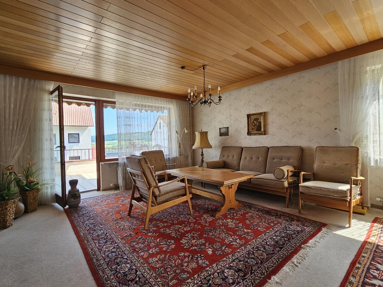 Wohnbereich mit Terrassenzugang