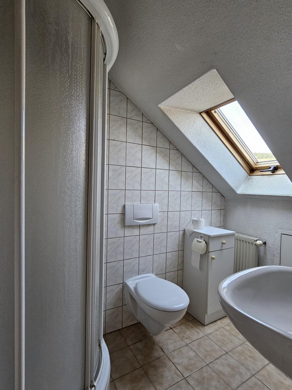 Badezimmer im Dachgeschoss