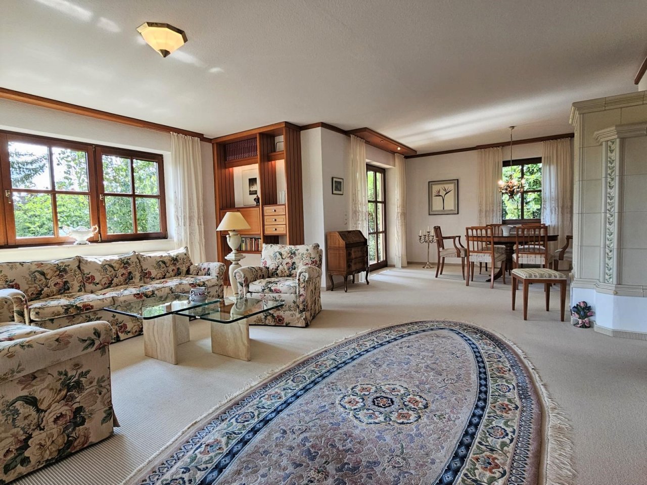 Repräsentativ Wohnen