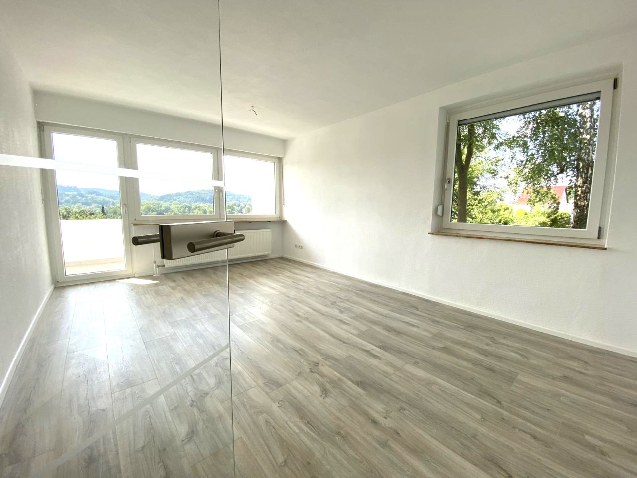 Coburg: VERKAUFT-Sofort beziehbares Wohnglück - Erstbezug nach Kernsanierung! 