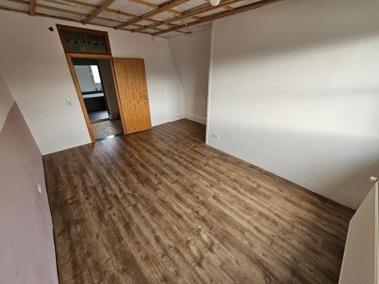 Schlafen oder Büro im DG