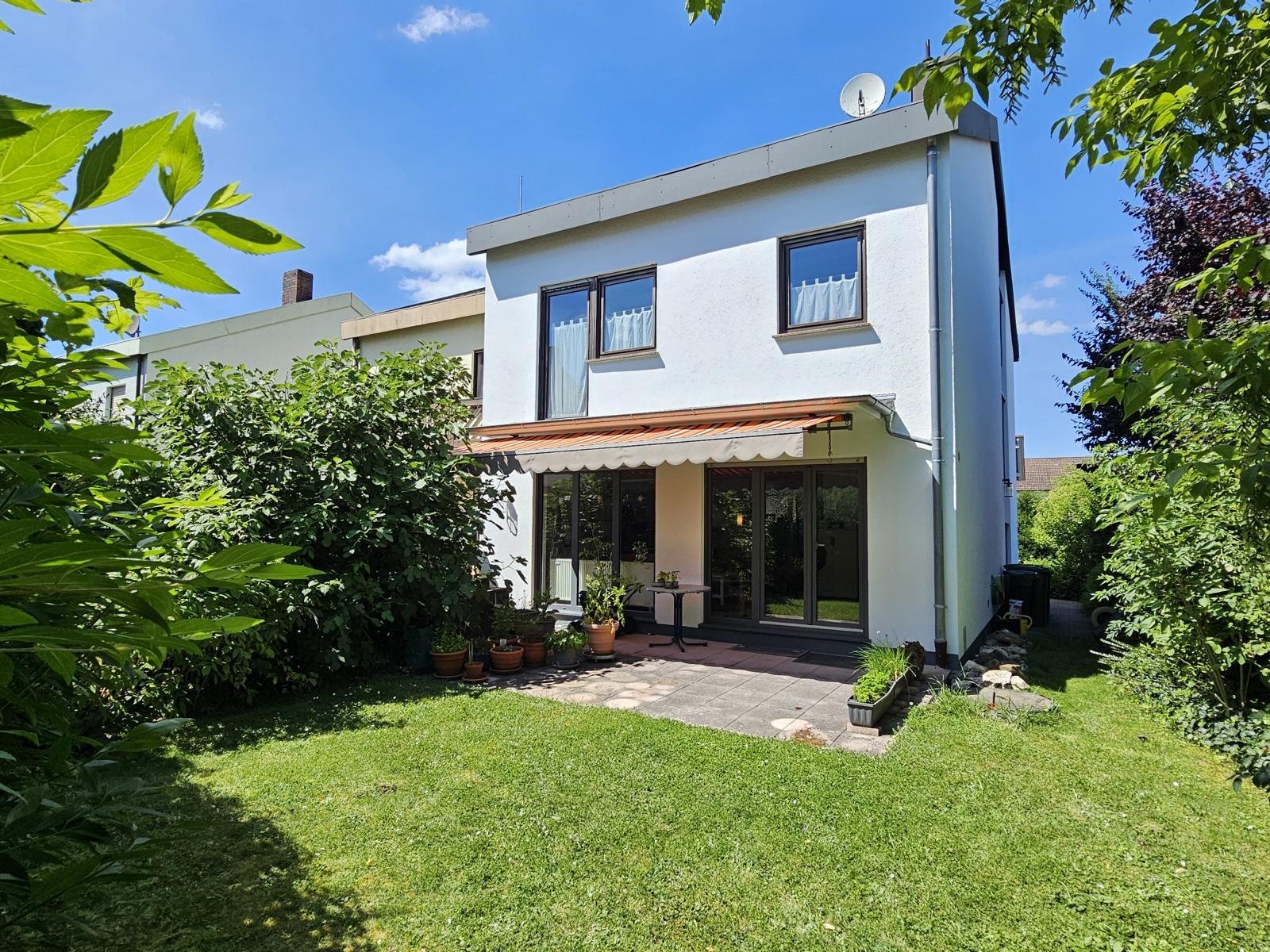 Weitramsdorf - Weidach: VERKAUFT - Familienglück in 4 Wänden - modernisierte Doppelhaushälfte in Weidach 