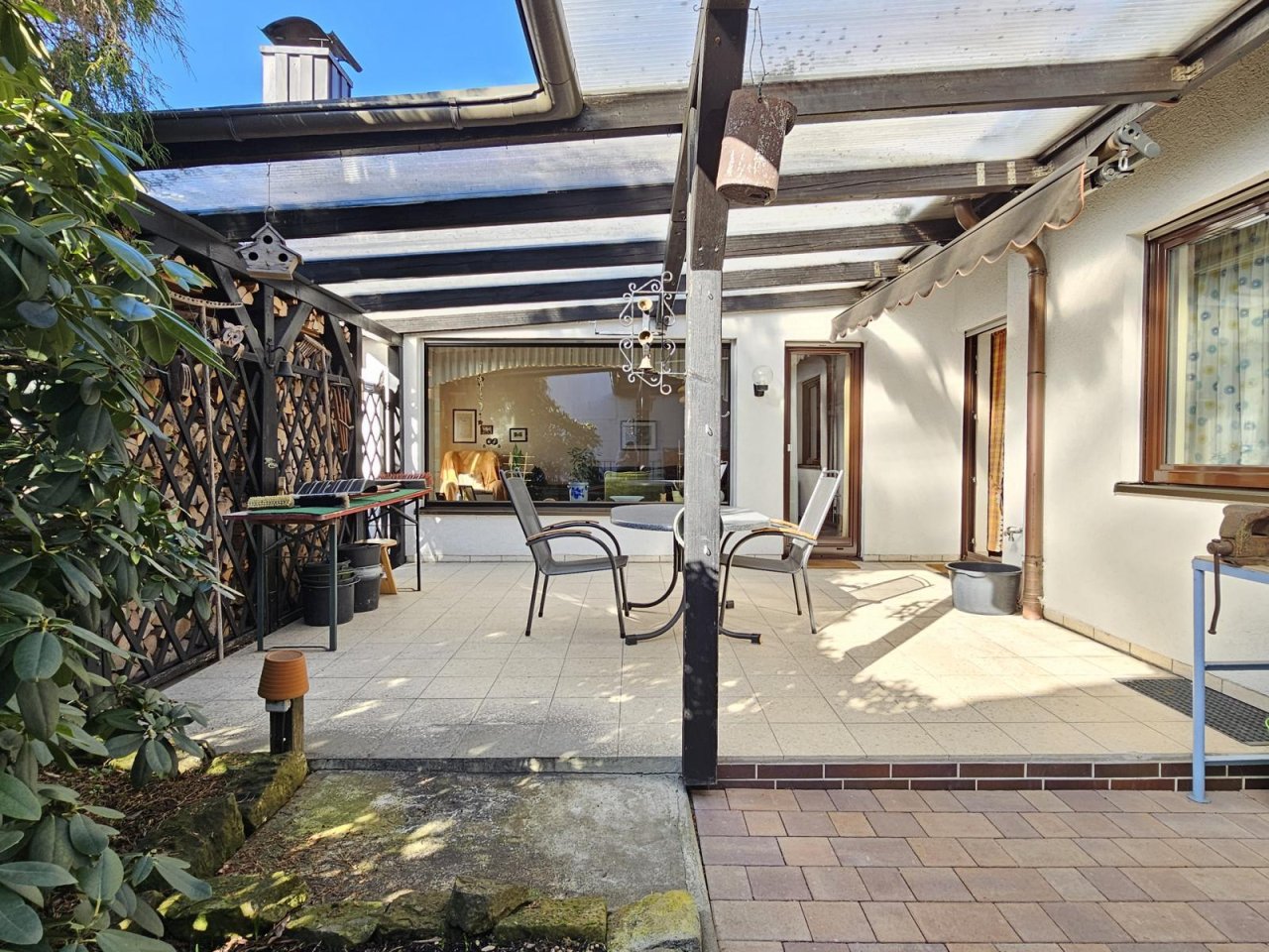 großzügige Terrasse