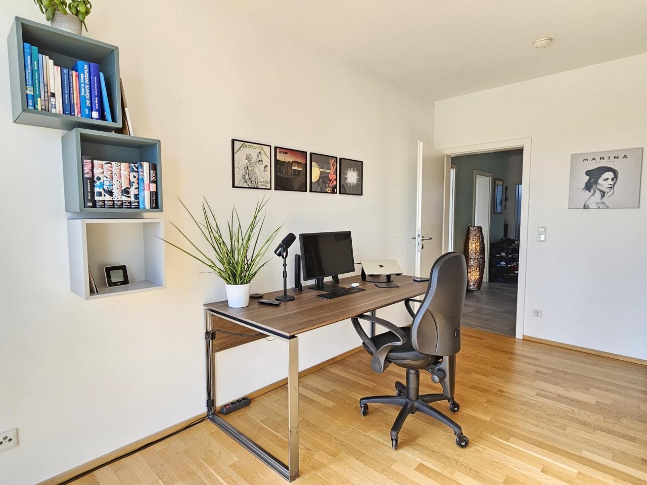 Büro oder Kinderzimmer