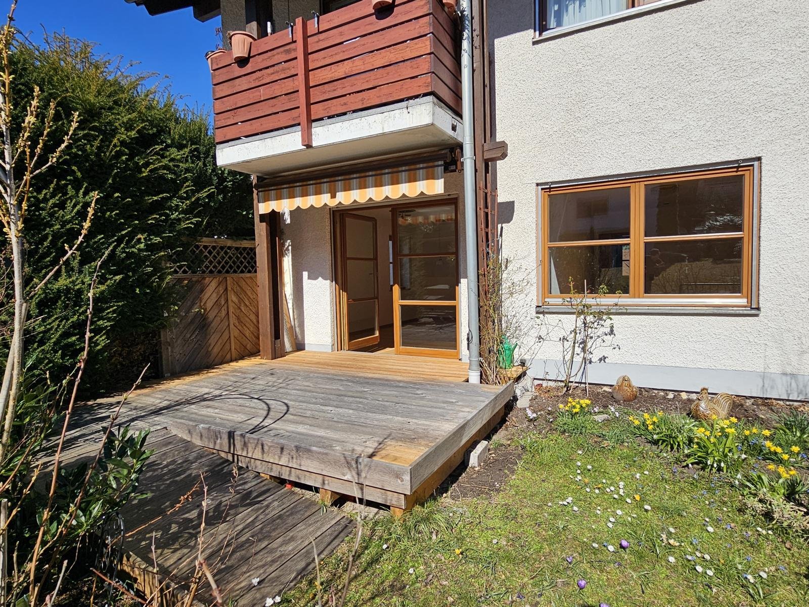 Terrasse mit eigenem Garten