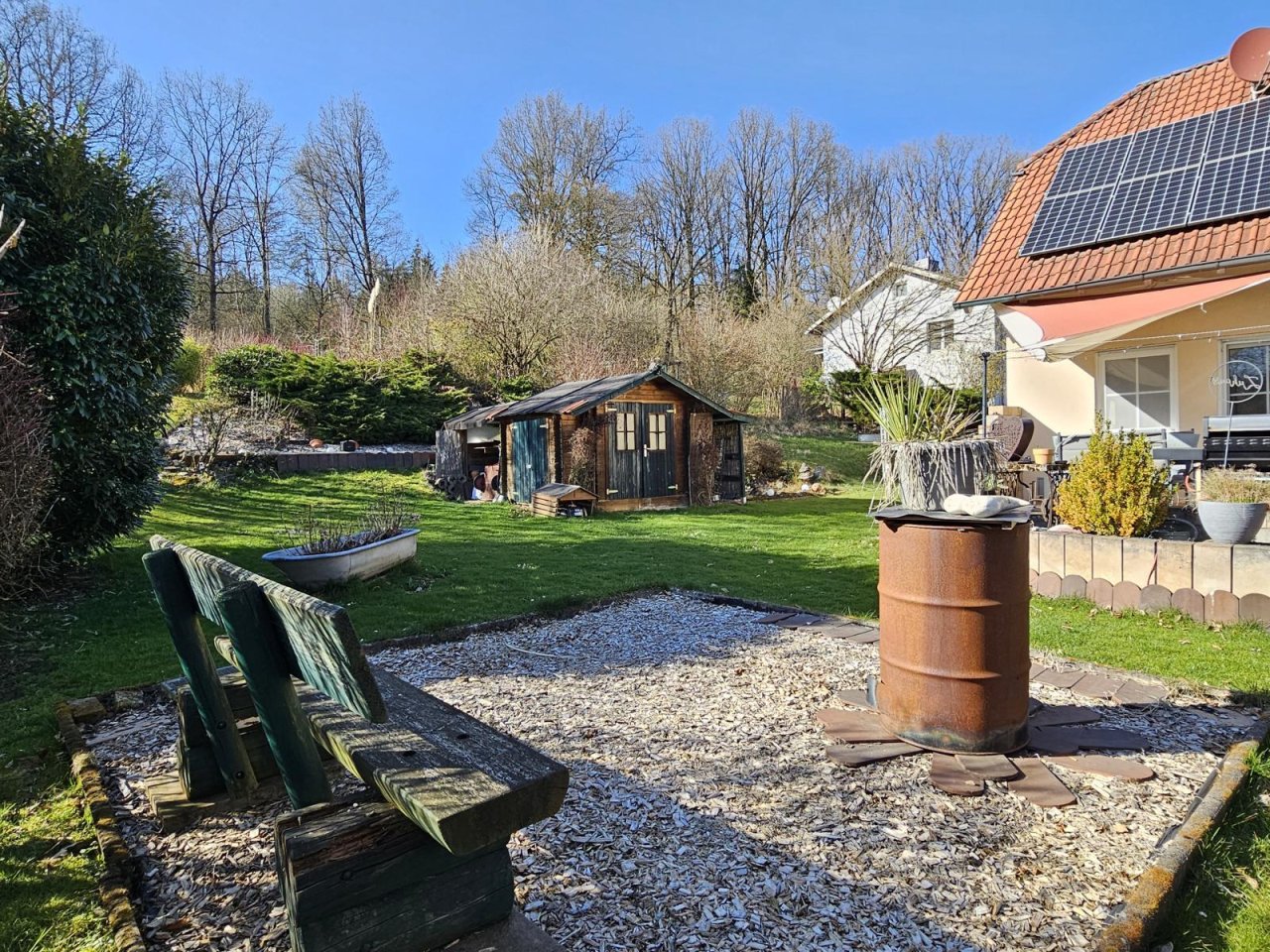 Romantische Außenanlagen