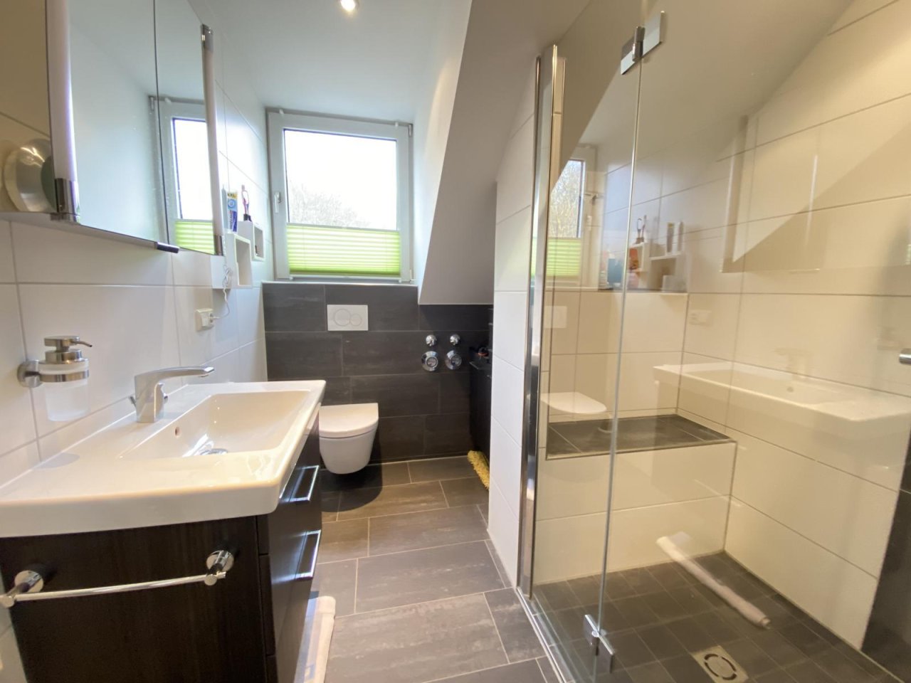 hochwertiges Badezimmer