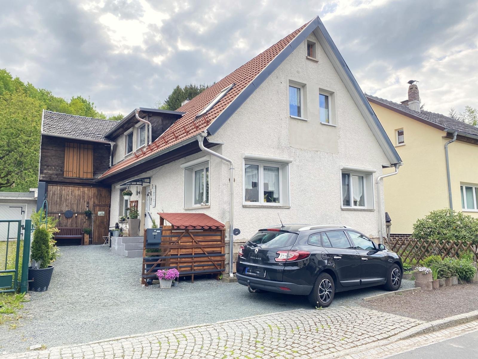 Nostalgisches kleines Einfamilienhaus mit Garten & Scheune - modernisiert & bezahlbar 