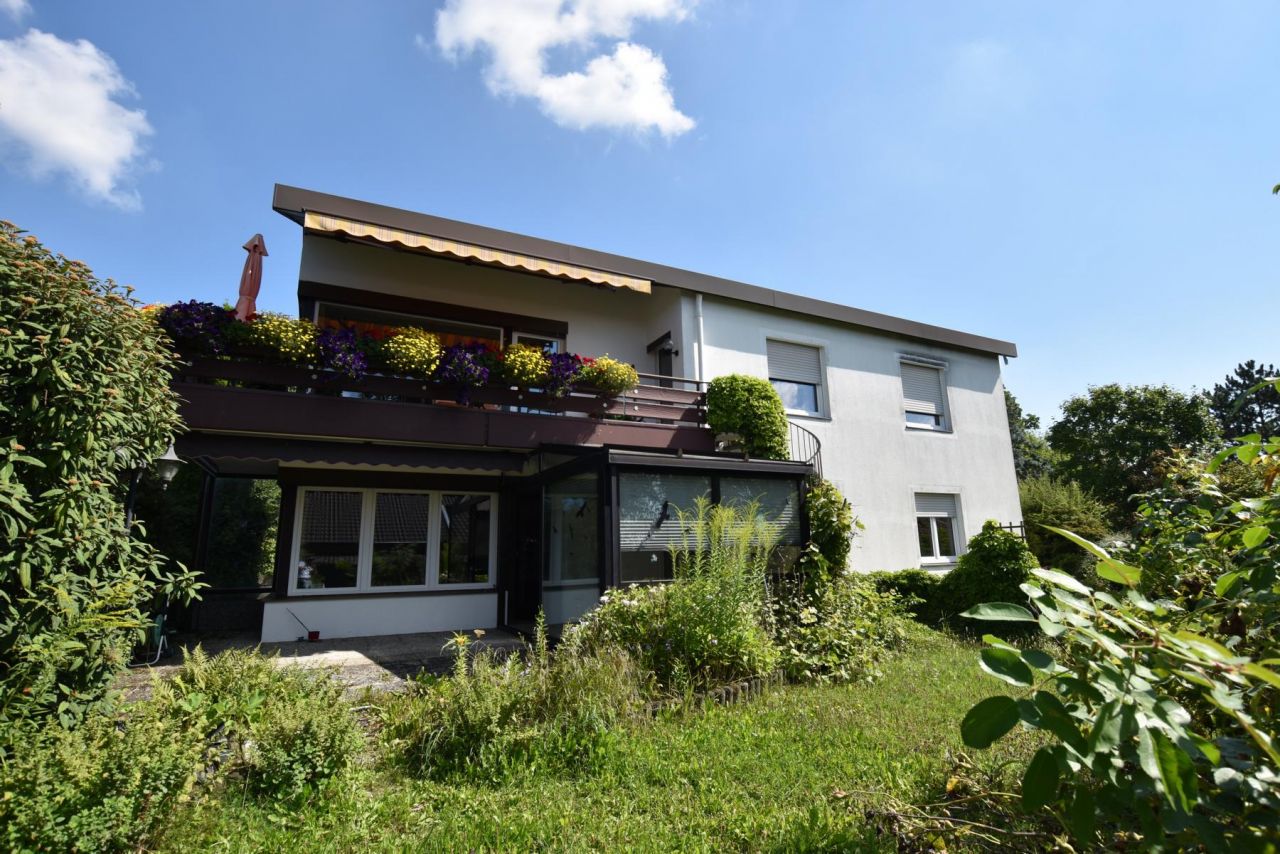 Coburg: VERKAUFT - Leben wie im eigenen Haus - in attraktiver Stadtlage ! Coburg: VERKAUFT - Leben wie im eigenen Haus - in attraktiver Stadtlage !